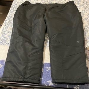 Women’s plus size snow pants, size 5XP